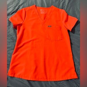 FIGS V-Neck Scrub Top in Bright orange